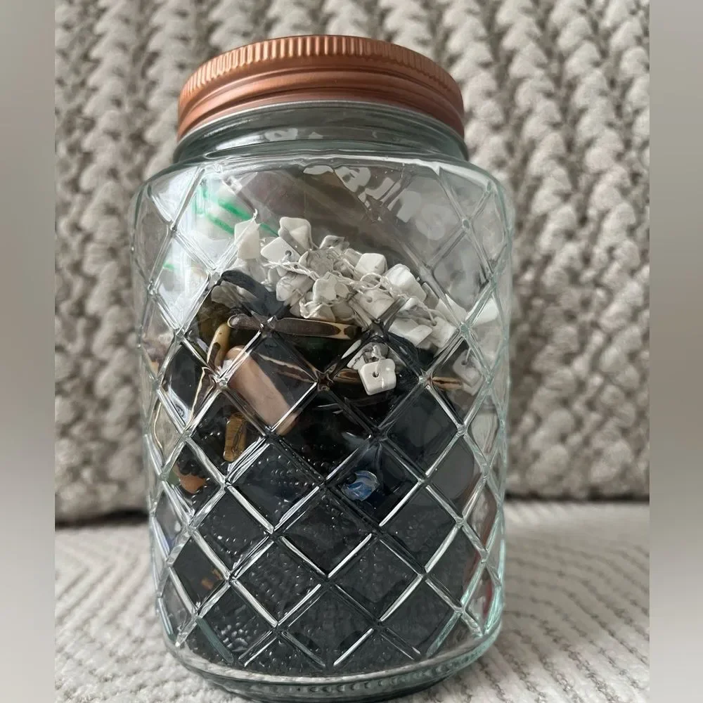 N/A jewelry jar